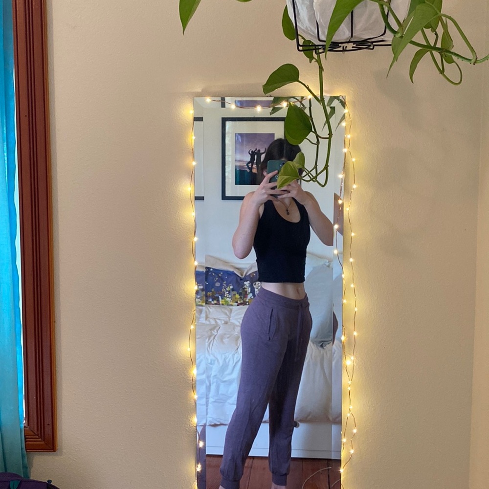 Womens purple sweatpants with pockets